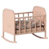 Maileg - Urocza kołyska z materacykiem i śpiworkiem, jasny róż