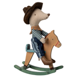 Maileg - Myszka Kowboj na koniku na biegunach, Młodszy brat