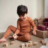 Minimalisma - Bezszwowe legginsy niemowlęce z jedwabiu i bawełny, Rooibos