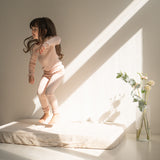 Minimalisma - Bezszwowe legginsy niemowlęce z jedwabiu i bawełny, Sweet Rose