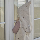 HUTTEliHUT – Kominiarka z haftowanymi serduszkami