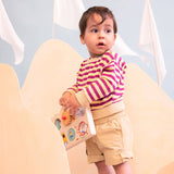 Lilliputiens - Drewniana tablica manipulacyjna walizka Pojazdy 12 m+