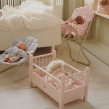 Konges Slojd - Bujaczek dla lalek z bawełnianym siedziskiem, rosie rose