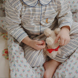 Konges Slojd – Mini przytulanka Beżowy Piesek, Baby Animal