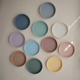 Mushie - Talerzyk silikonowy z przyssawką Classic Blush