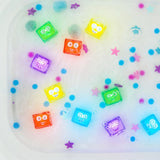 Glo Pals - Kostki sensoryczne świecące w wodzie Blair - zabawka kąpielowa, kolor niebieski