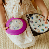 Jellystone - Sensoryczny dysk z figurkami A-Ku-Ku! Peekaboo, motyw Galaktyka