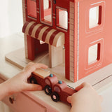 Konges Slojd - Drewniana remiza strażacka