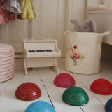 Konges Slojd - Miniaturowe pianinko dla dzieci, teddy bear